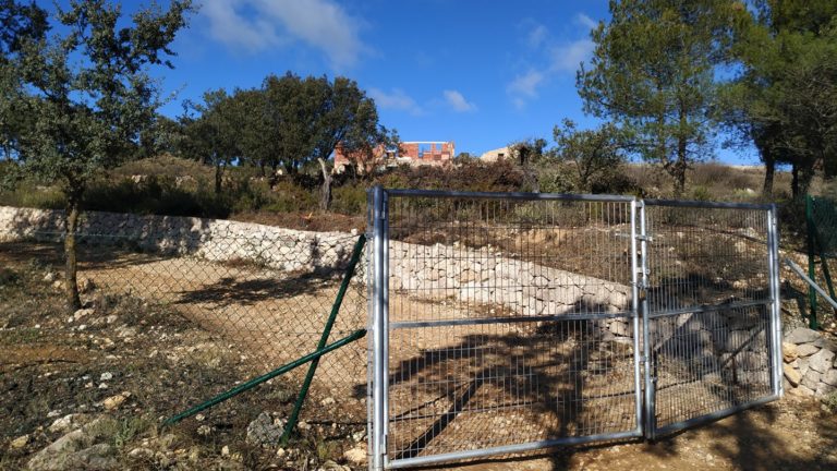 Mariola Verda denúncia la realització d’obres irregulars a la “Masia del Somo” Mariola Verda denúncia la realització d’obres irregulars a la “Masia del Somo”