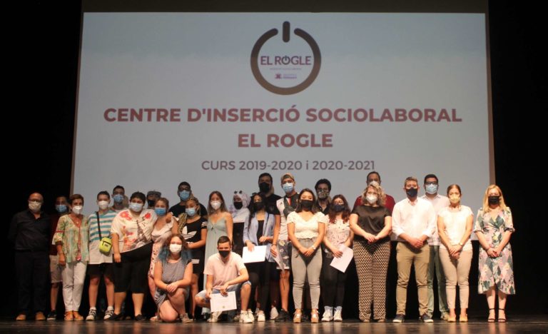 Finalitza el curs del Centre d’Inserció Sociolaboral “El Rogle” Finalitza el curs del Centre d’Inserció Sociolaboral “El Rogle”