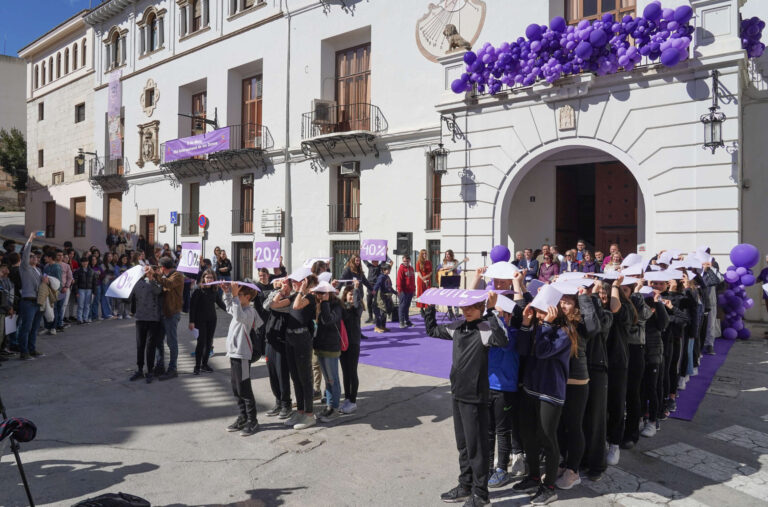 Ontinyent crida en el 8M a la unió per fer front als objectius de la lluita feminista