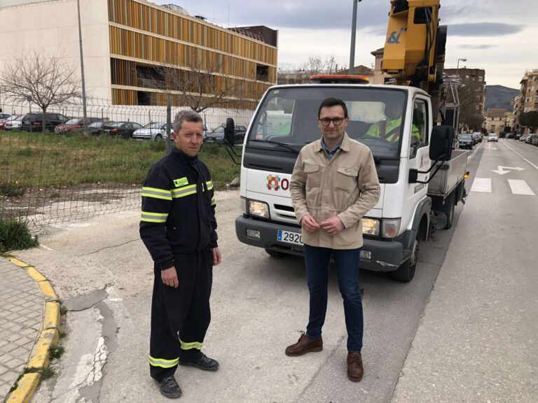 Enllumenat millora la seguretat dels passos de vianants als barris del Llombo, Sant Rafel i Sant Josep