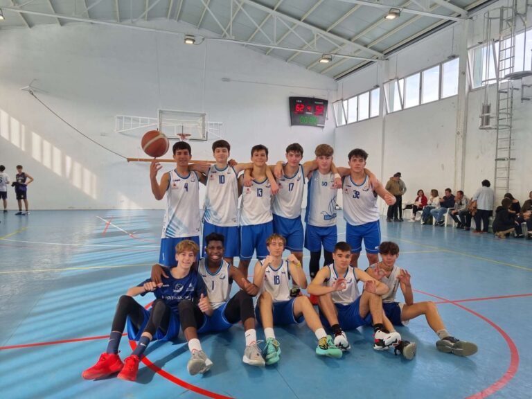 El junior Construcciones Francés i el cadet Kapitalia es mantenen invictes en la competició