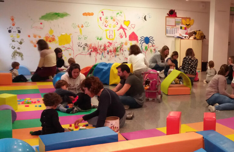 Obert el termini d’inscripcions per al programa d’Espais Familiars
