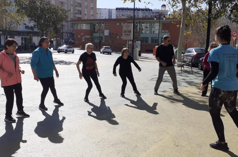 “Majors Actius” posa en marxa la nova activitat de gimnàstica als parcs