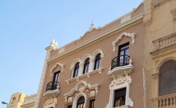 Esquerra Unida Ontinyent condemna els abusos per transfòbia i reclama una resposta col·lectiva