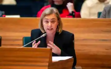 Ens Uneix celebra el vot favorable de Compromís a la Diputació