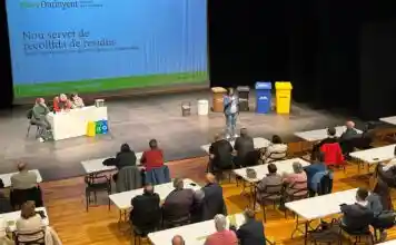 El porta a porta entra en fase informativa a Ontinyent amb reunions a veïns i grans productors