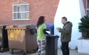 Nou model de residus a Ontinyent: pensionistes reclamen més informació, menys pressa i vot ciutadà