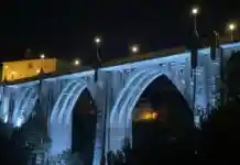 Ontinyent se suma al Dia Mundial de l’Al·lèrgia amb la il·luminació del Pont