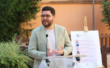 ‘Llegint Creixem’ torna a les biblioteques d’Ontinyent amb sis activitats fins a desembre Nico Calabuig(4)