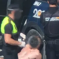 Policia Local i Nacional reduïxen un home amb dos ganivets al carrer Ramón y Cajal d’Ontinyent detenció-ontinyent-ramon-cajal